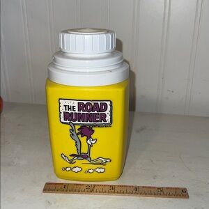 1973 Road Runner Warner Bros lunchbox Thermos